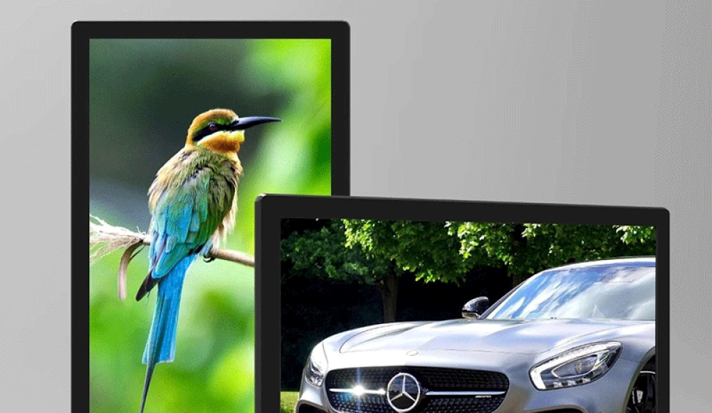 wall mounted LCD digital signage